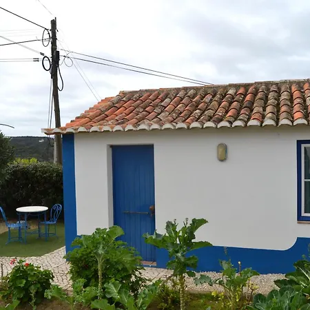 Lurdes Next To Ribeira D'ilhas Holiday home Santo Isidoro