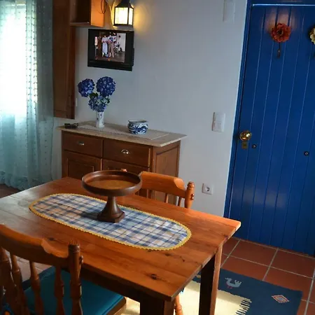 Lurdes Next To Ribeira D'ilhas Holiday home *
